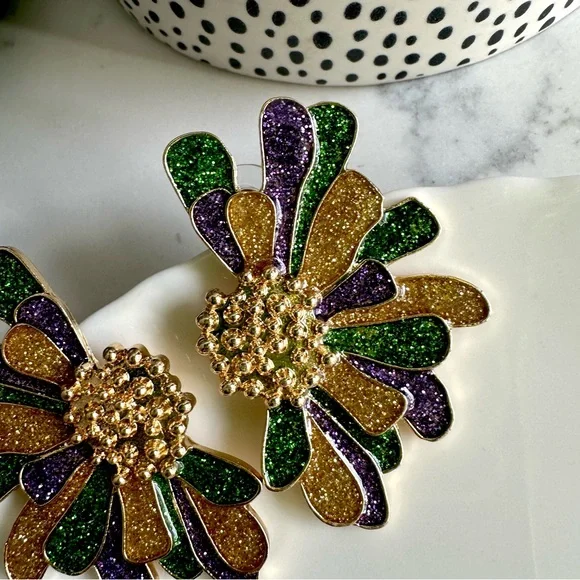 2/$30🌵 Gold Green Purple Flower Earrings Zara Large Mardi Gras Carnival NEW - Picture 7 of 10